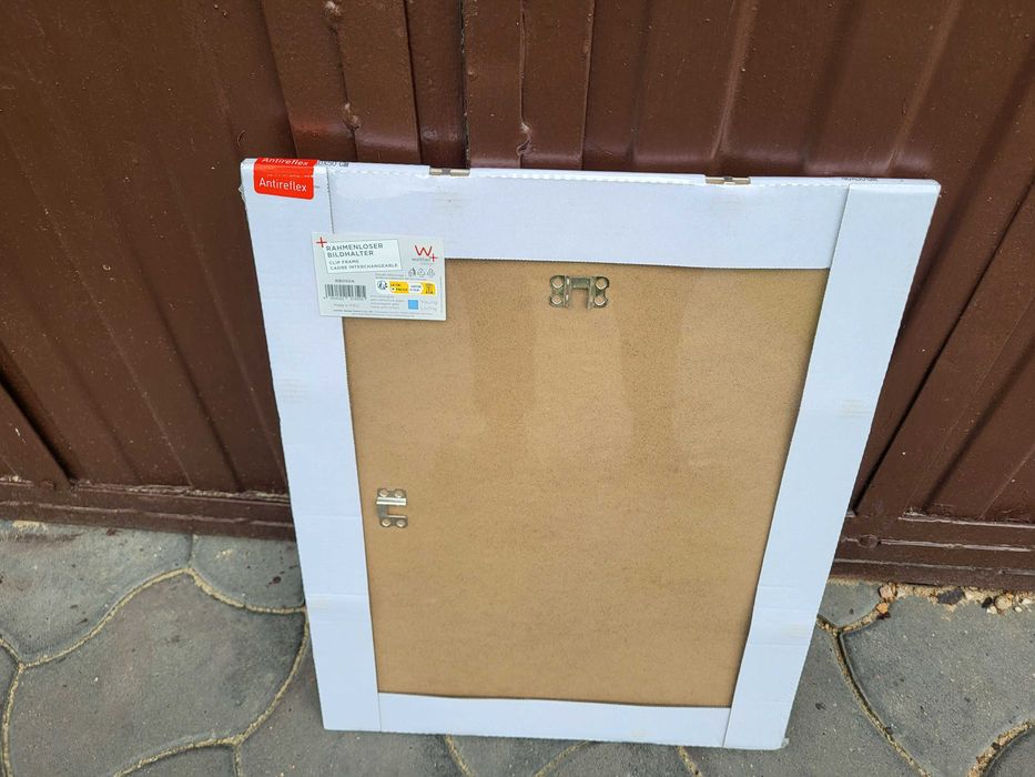 Obraz 50x40 w szkle do powieszenia na ścianie z uchwytami cienki nowy