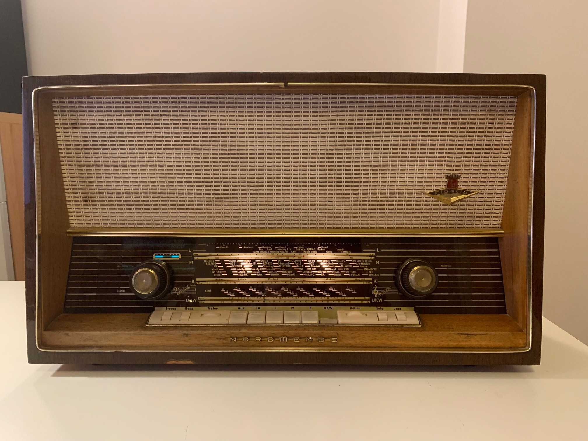 Stare radio Nordmende Fidelio Stereo