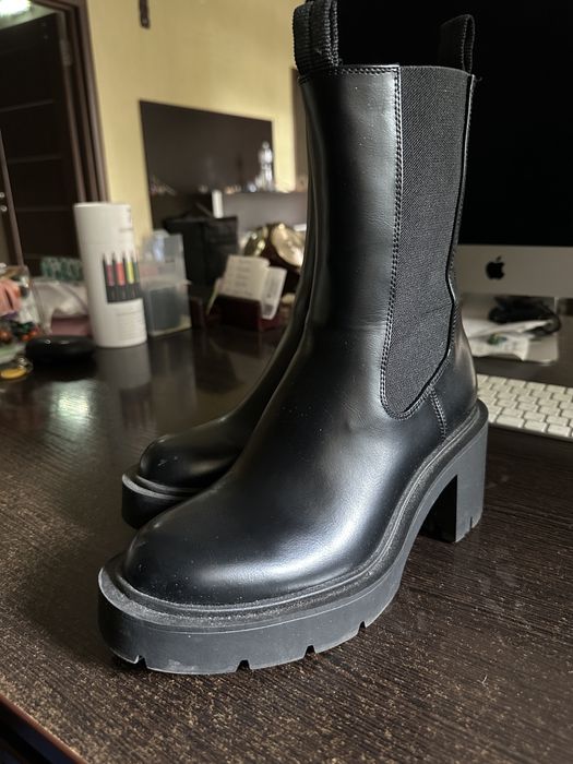 Шкіряні черевики  zara