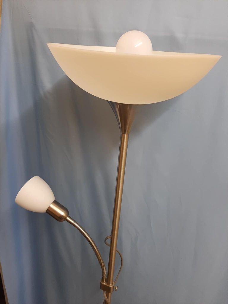Lampa     stojąca