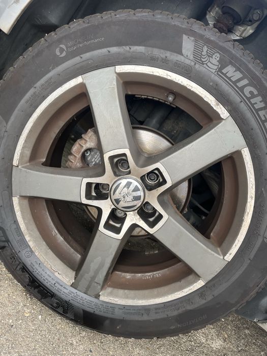 Golf 4 1.9 diesel acidentado