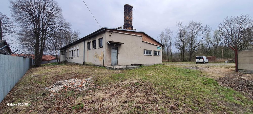 Działka budowlana w Sielcu z budynkiem produkcyjno-usługowym