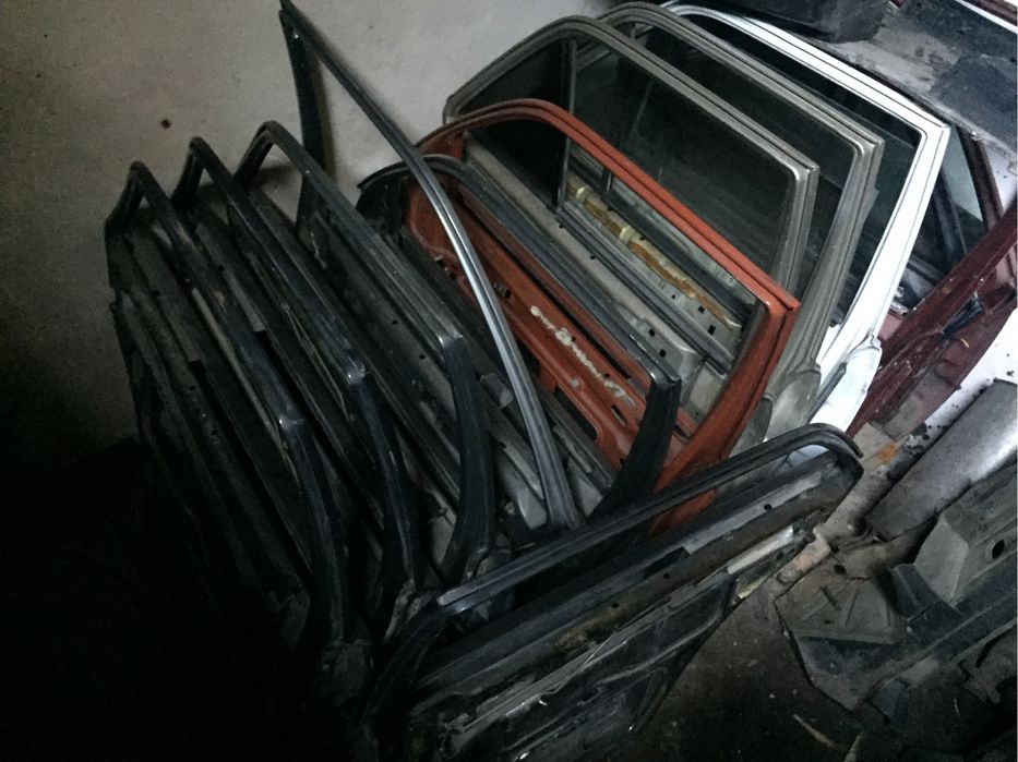 Двери мерседес 190 w201