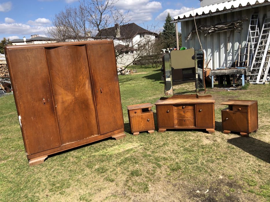 Stare meble antyki sypialnia toaletka szafa