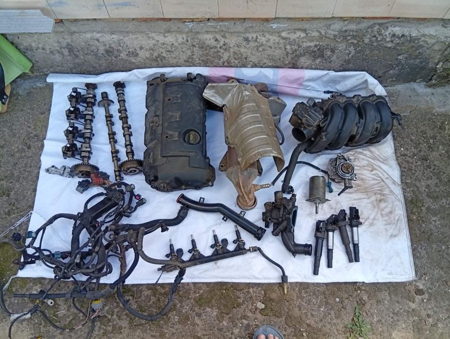 1.6EP6 Запчастини двигуна