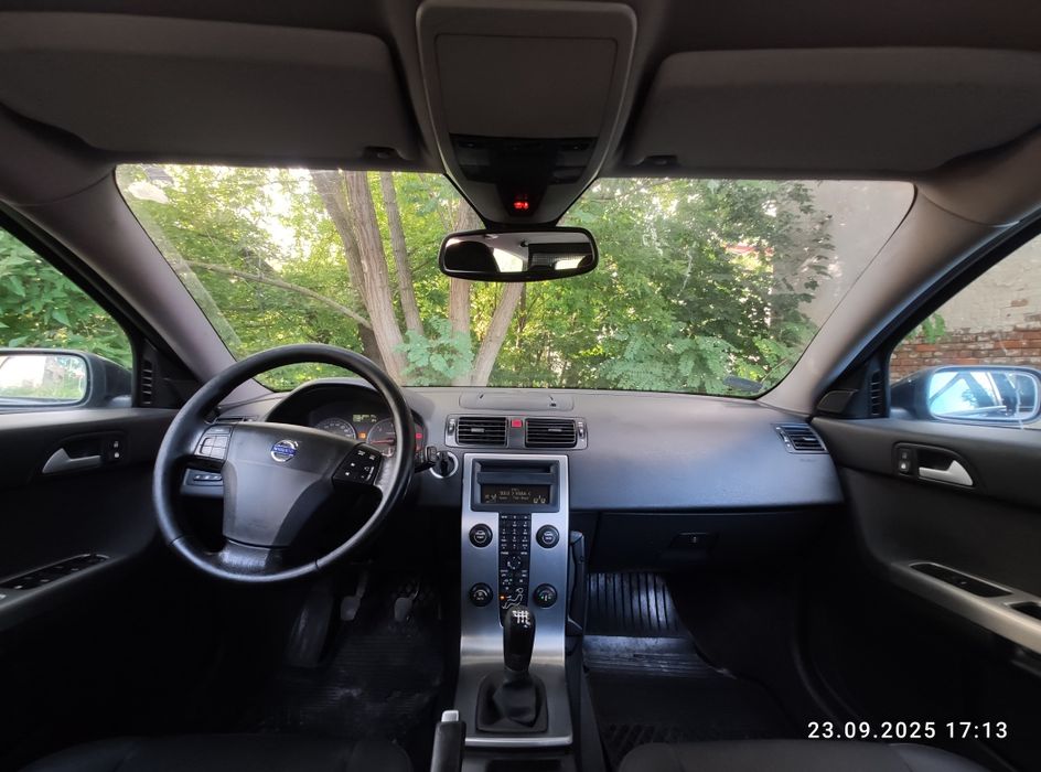Volvo V50 2.0HDI 136koni Xenon