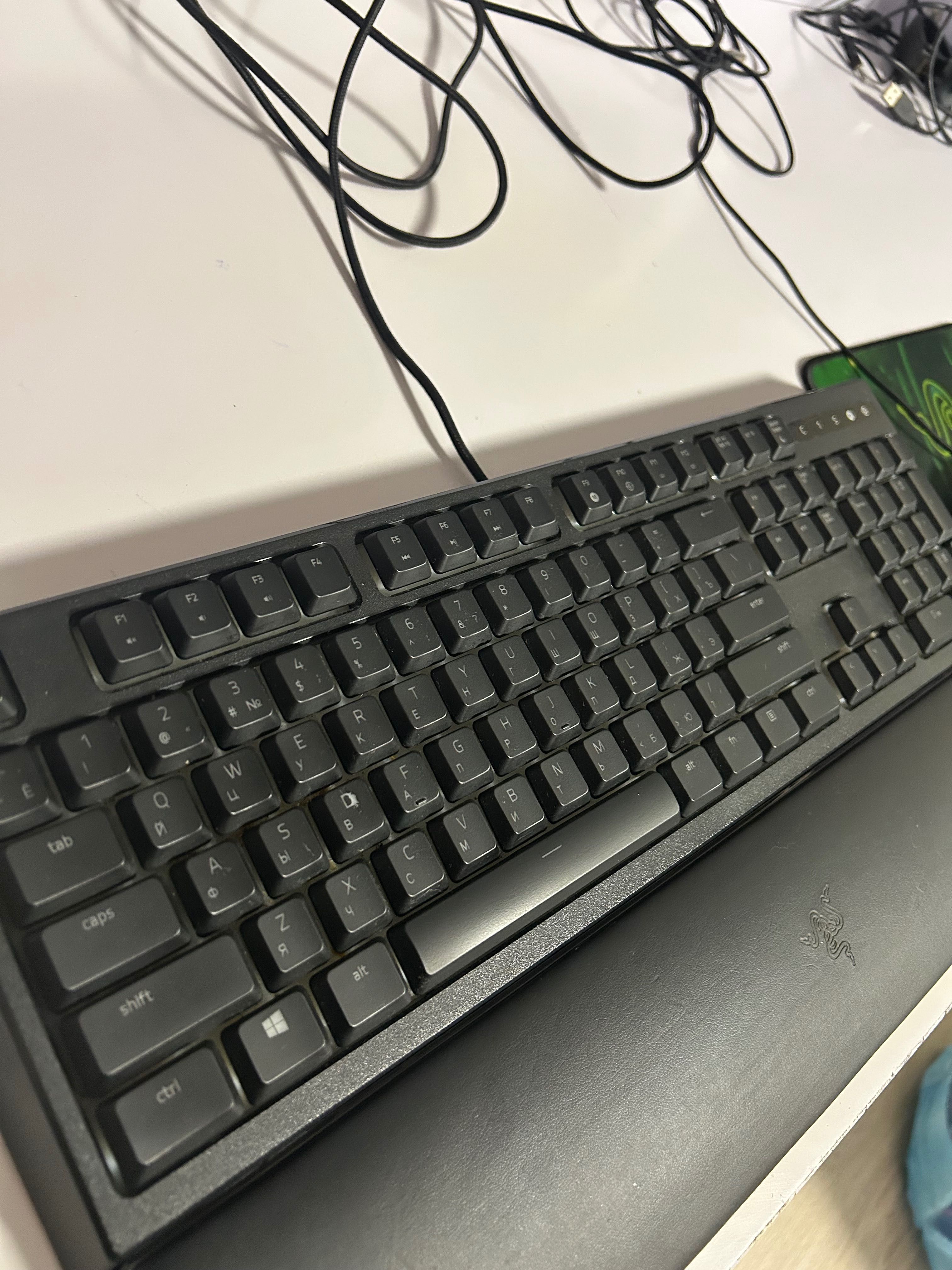 Клавіатура, миша та коврик Razer Ornata Chroma + Razer Deathadder
