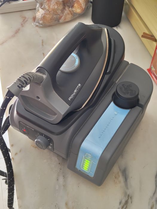 Ferro de engomar com caldeira - Rowenta