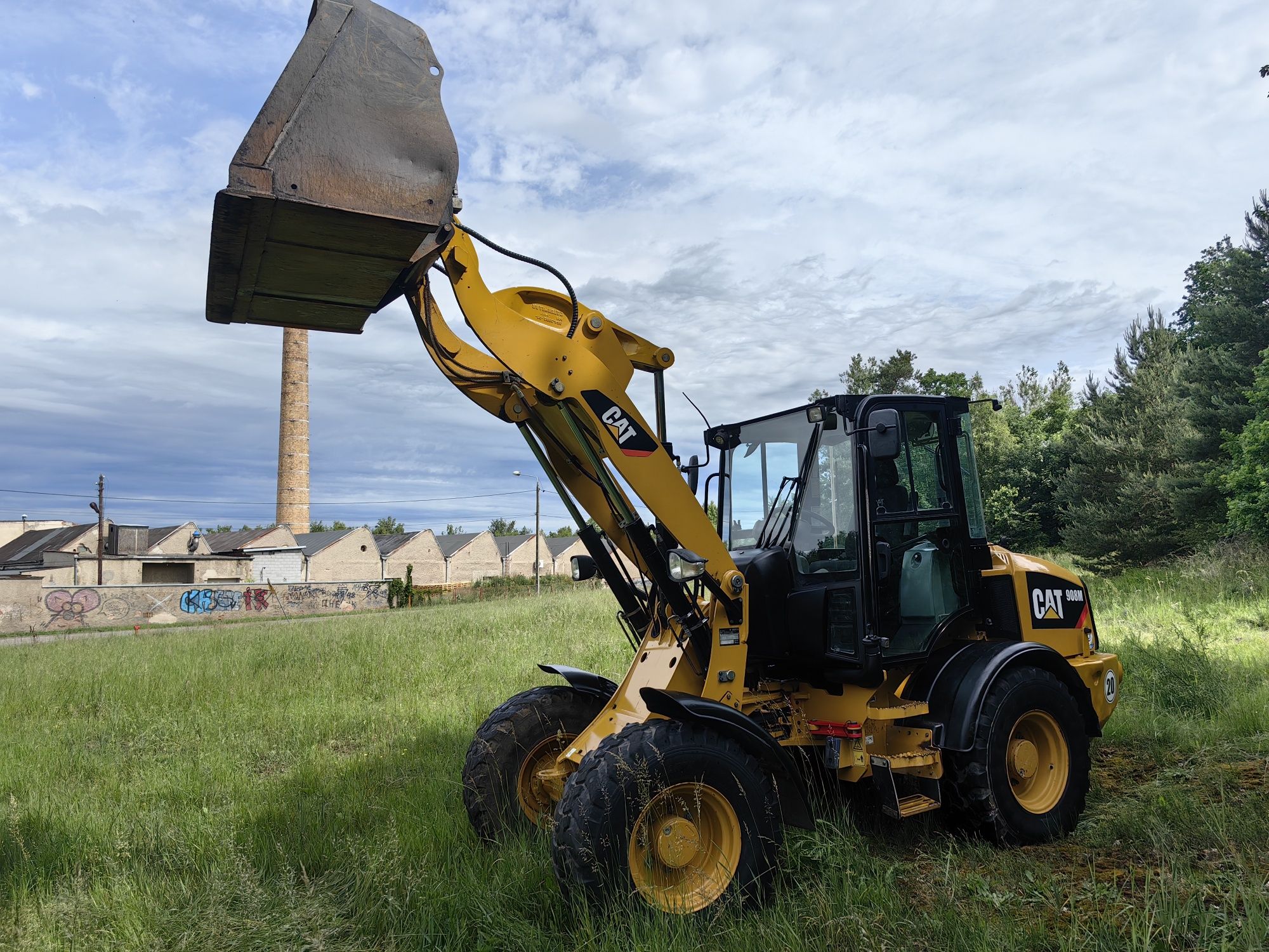 Cat 908M super stan OKAZJA 2018r sprowadzona jak cat 907 906 volvo l30