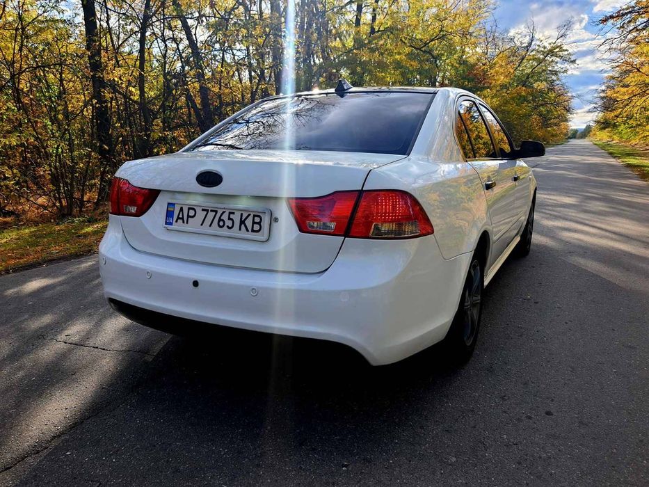 Продам KIA magentis автомат 2л