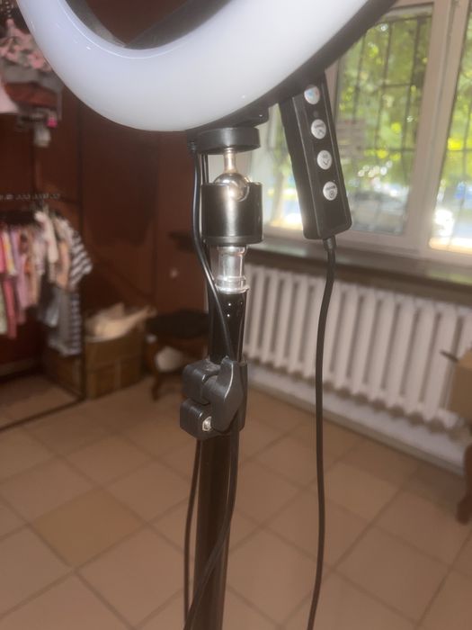 Кільцева лампа , led-лампа