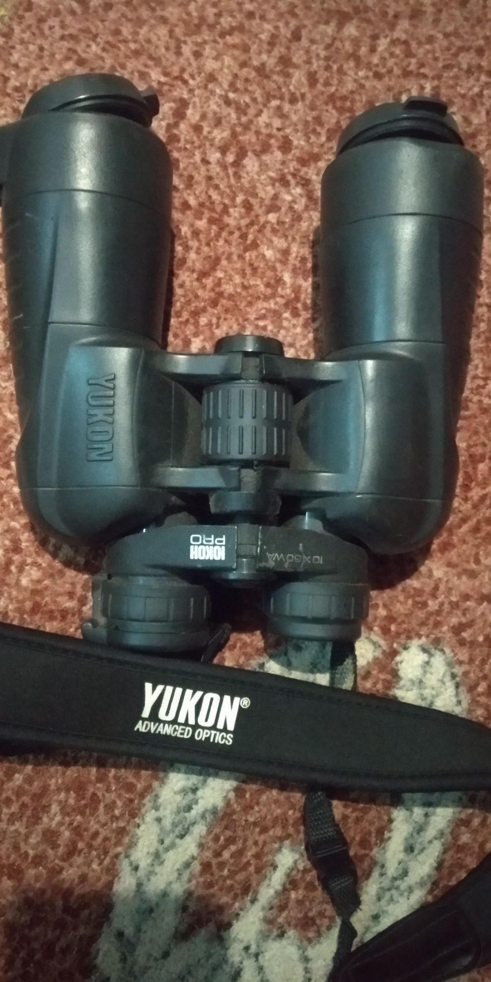 Бінокль YUKON 10×50WA
В доброго стані 
Ціна 2000 грн