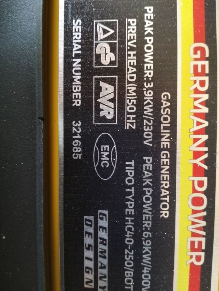 Generator prądotwórczy spalinowy 4/7kw Nowy