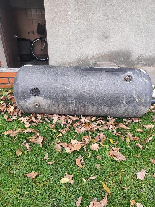 Sprzedam bojler z grzałką elektryczną