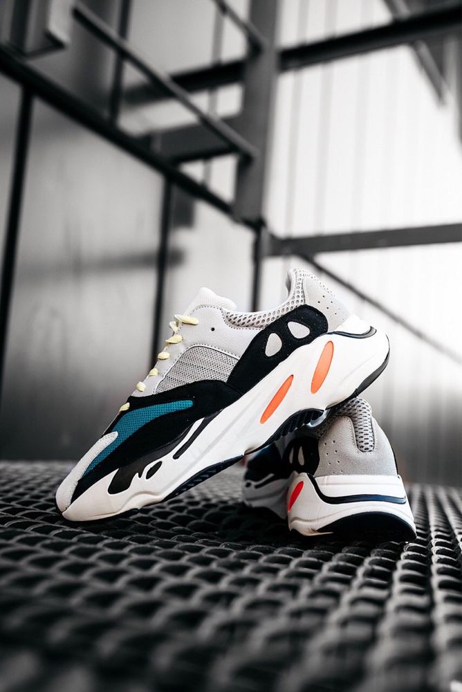 Мужские кроссовки Adidas Yeezy Boost 700 V1 Wave Runner Solid