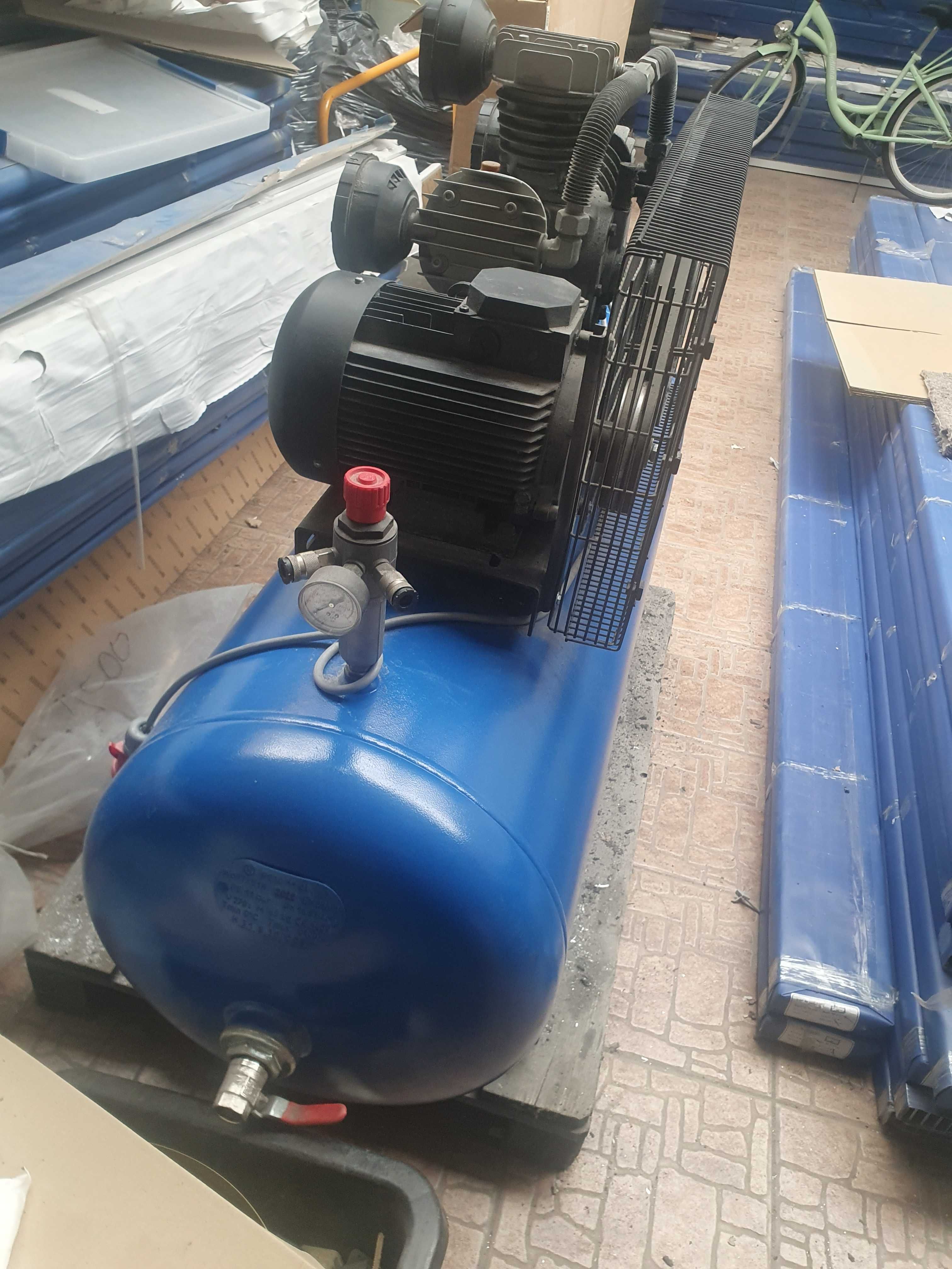 KOMPRESOR Remeza SB4/F-270.LB75  rok prod. 2022  FV VAT