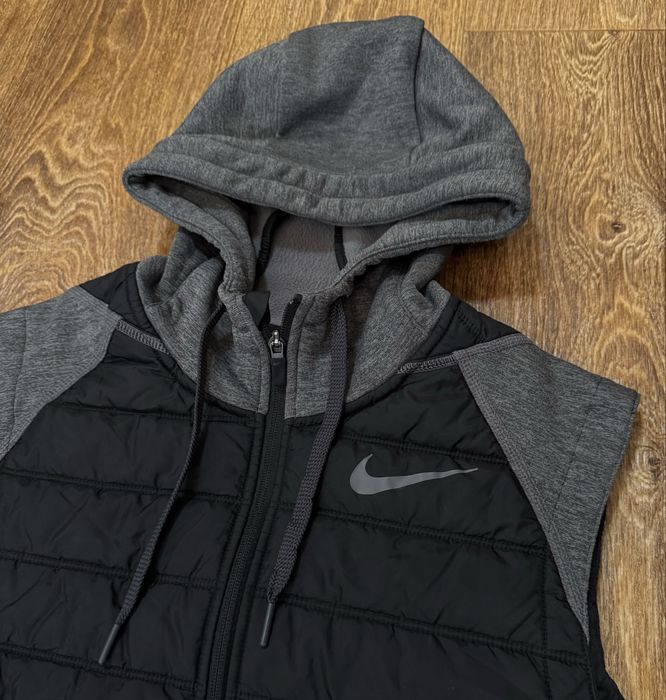 Жилетка от Nike