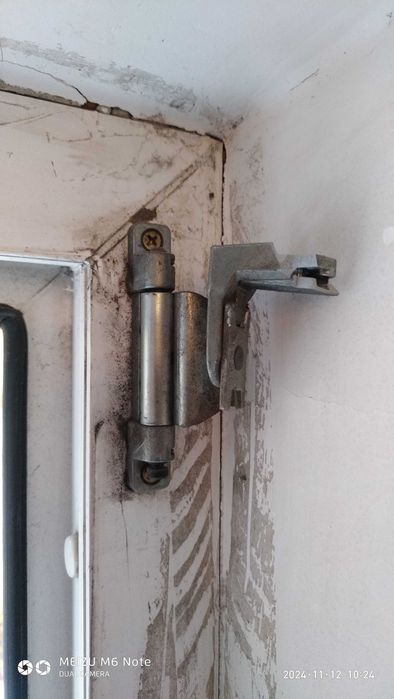 Профессиональный ремонт пластиковых окон и дверей в Кривом Роге.