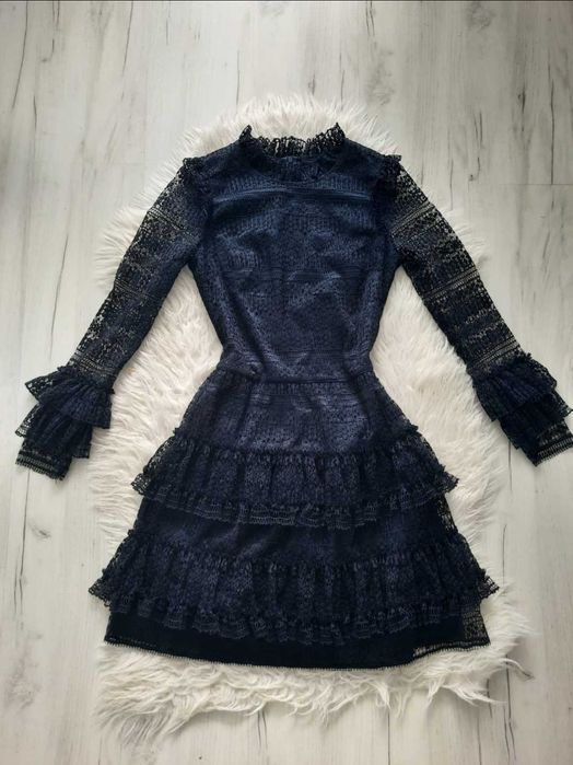 BIZUU piekna koronkowa sukienka XS 34