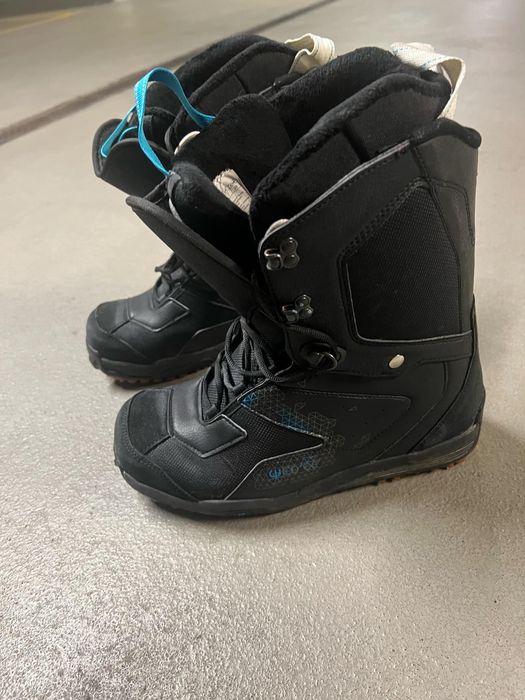 Buty snowboardowe w bardzo dobrym stanie