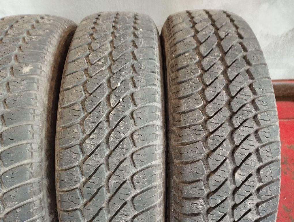 Opony Wielosezonowe Dębica Navigator 2 175/65R14 4szt  Montaż