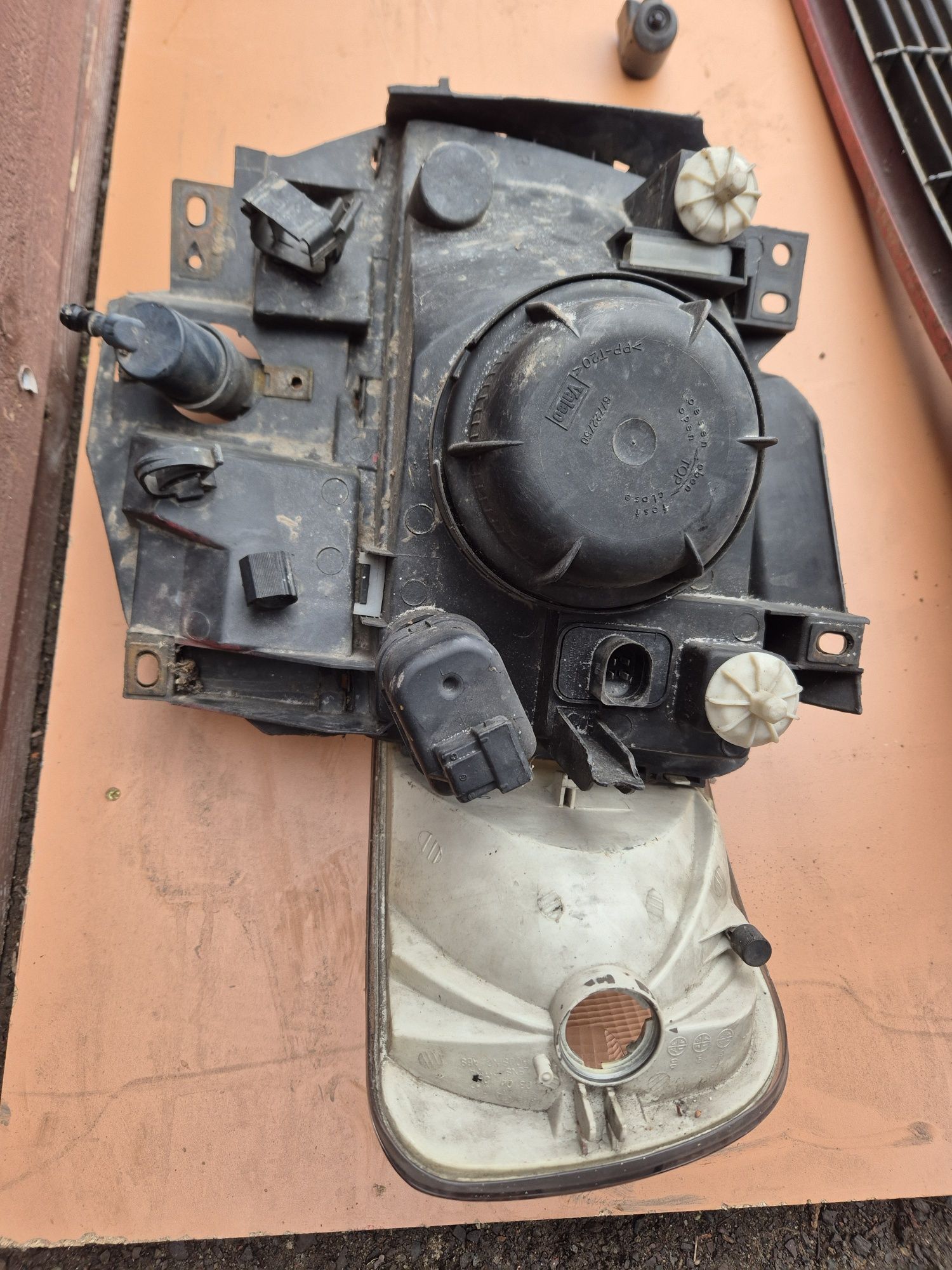Przod t4 lampy transporter  lampa lampy oswietlenie
