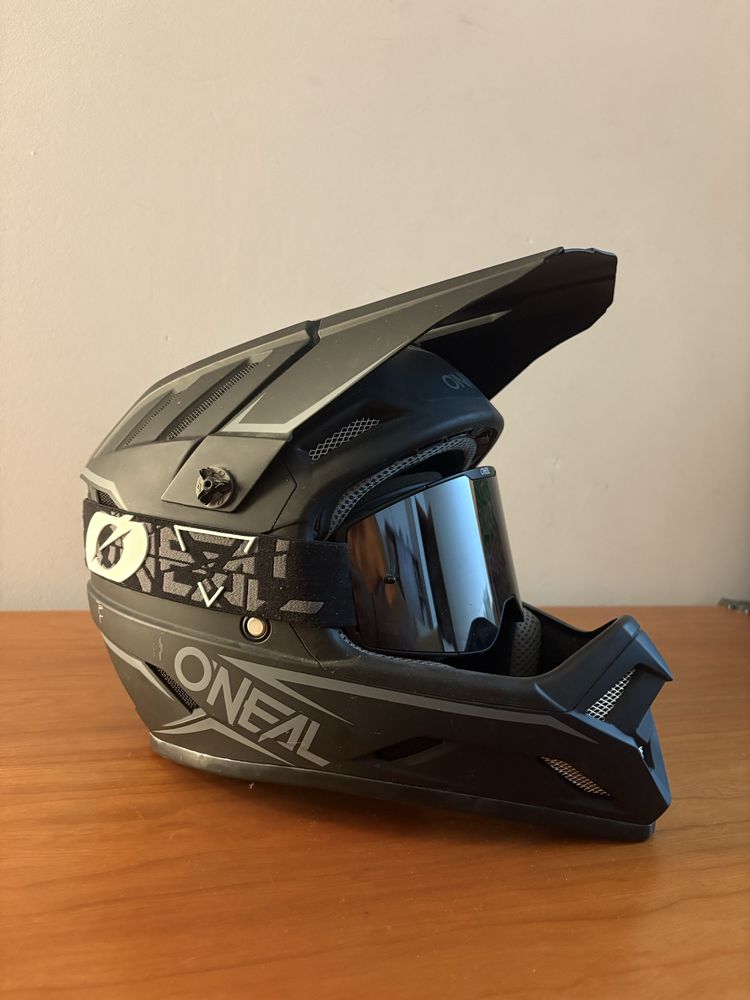 Capacete integral O’Neal M + Oculos O’Neal espelhados (conjunto)