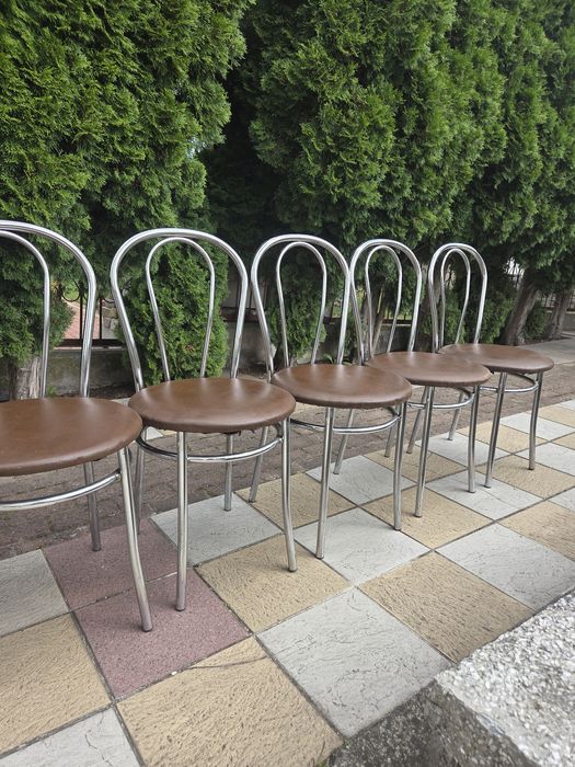 Krzesła ogrodowe bądź na salę balowa