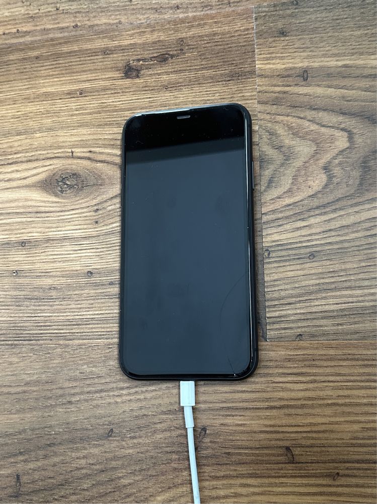 iPhone 11 64GB czarny