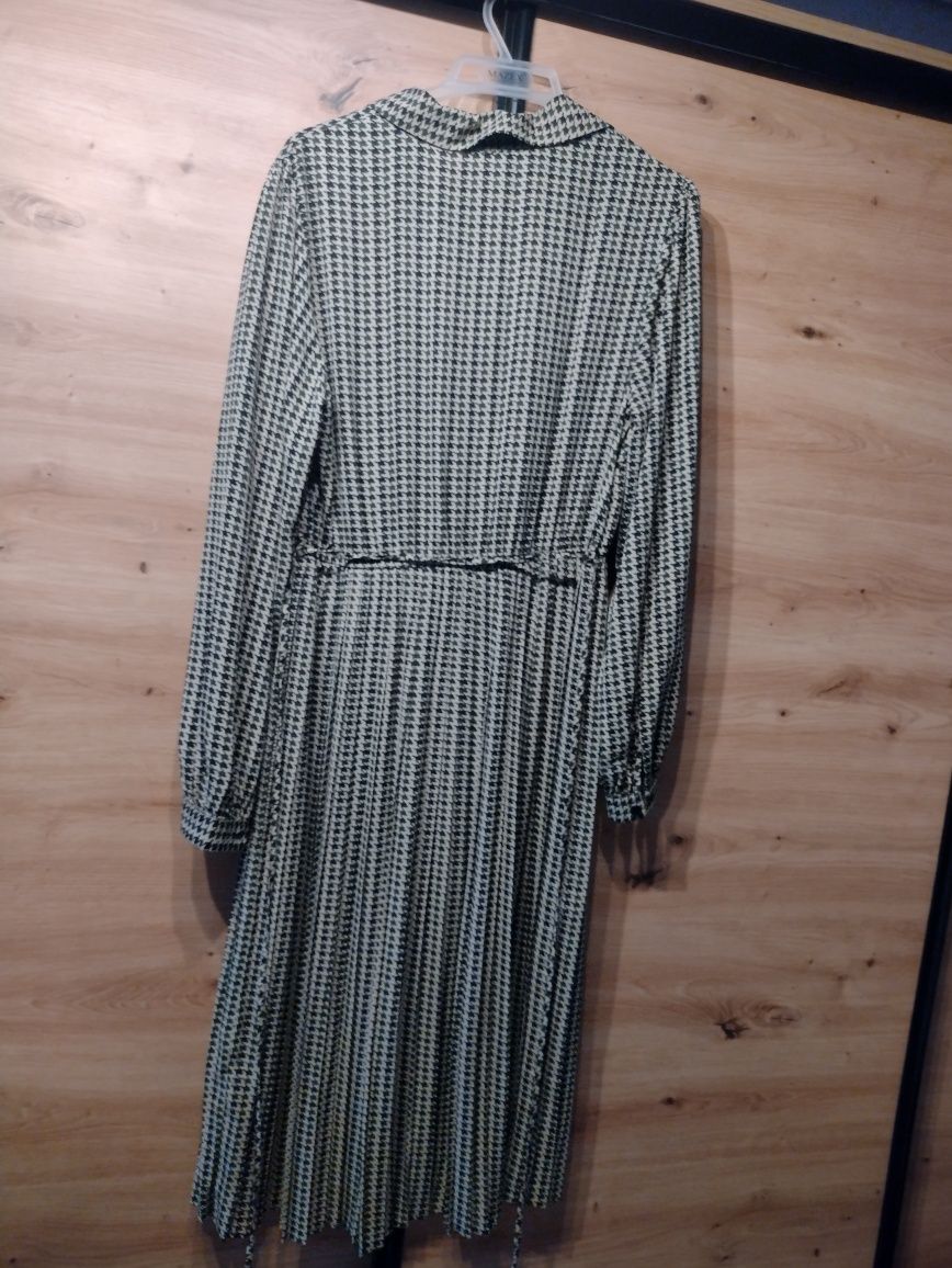 Sukienka Primark