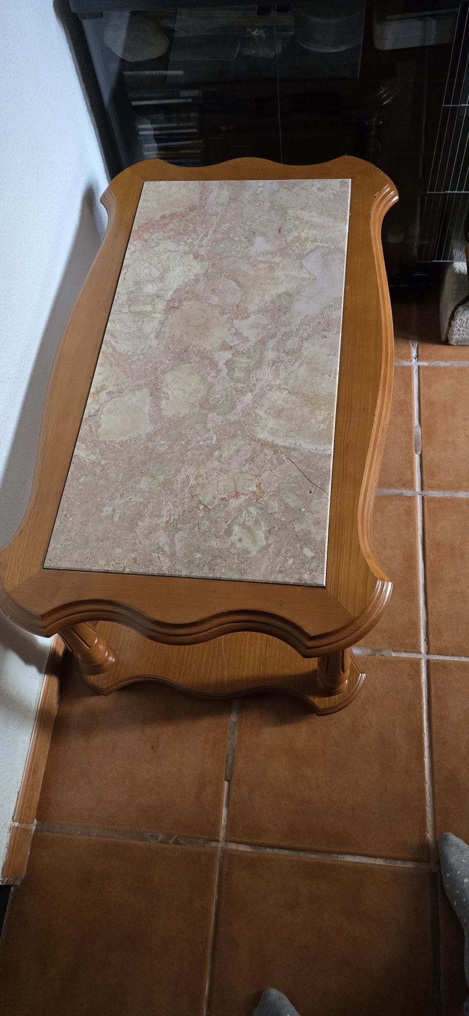 Mesa madeira e mármore
