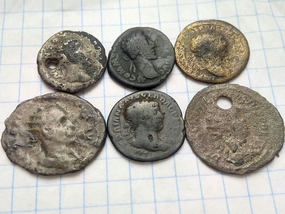 Денарії римські:срібло,лімес:Адріан,Траян,Комод,Пій та ін.Чудовий стан