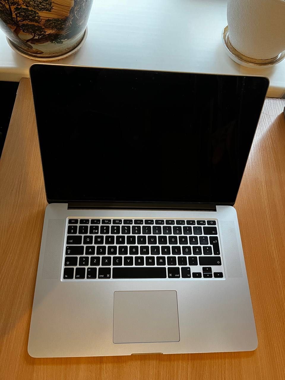 Продається MacBook Pro 15" 2015 в хорошому стані !!