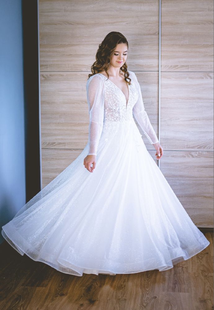 Suknia ślubna glamour