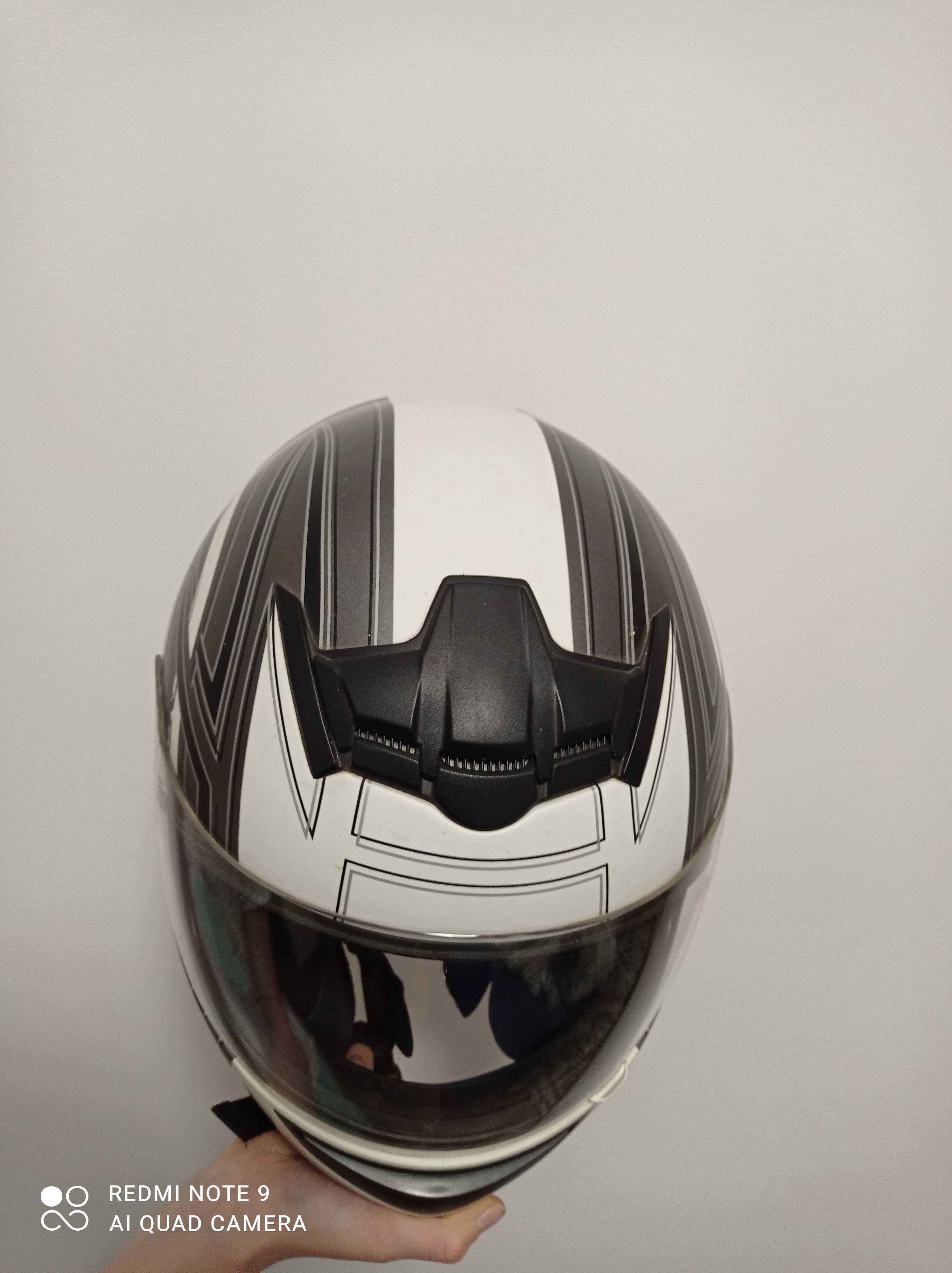 Piękny kask motocyklowy
