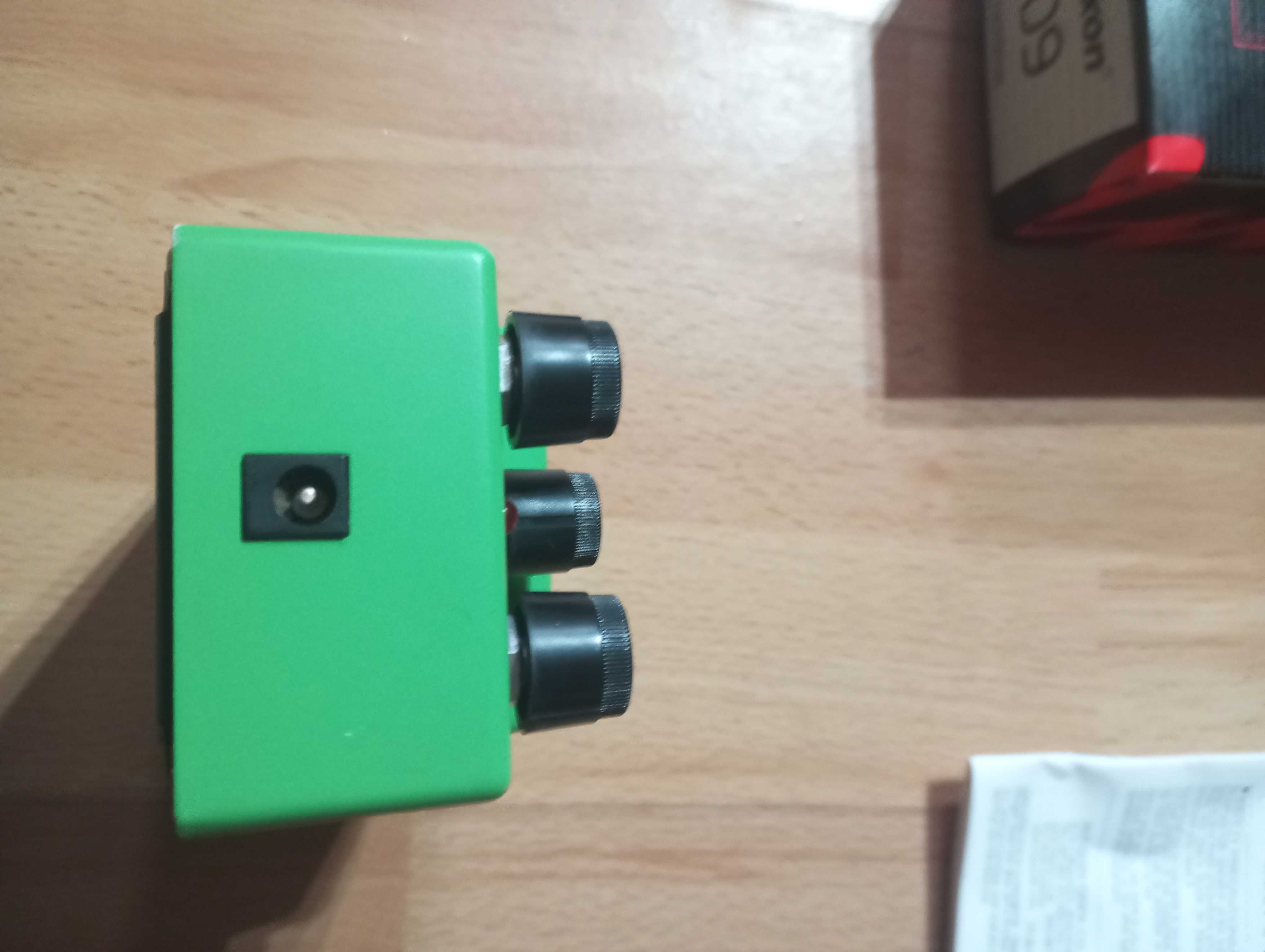 Pedais  "Ibanez Tube Screamer Mini" e "Maxon Overdrive OD-9"