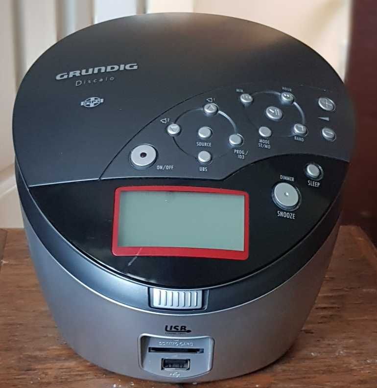 Radiobudzik Grundig Discalo CCD 6800, MP3, USB, SD, CD, stereo