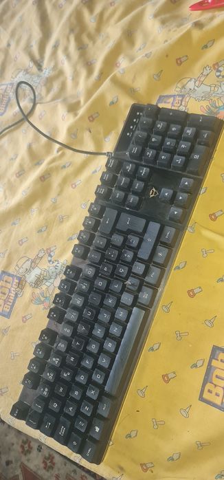 Teclado gaming novo