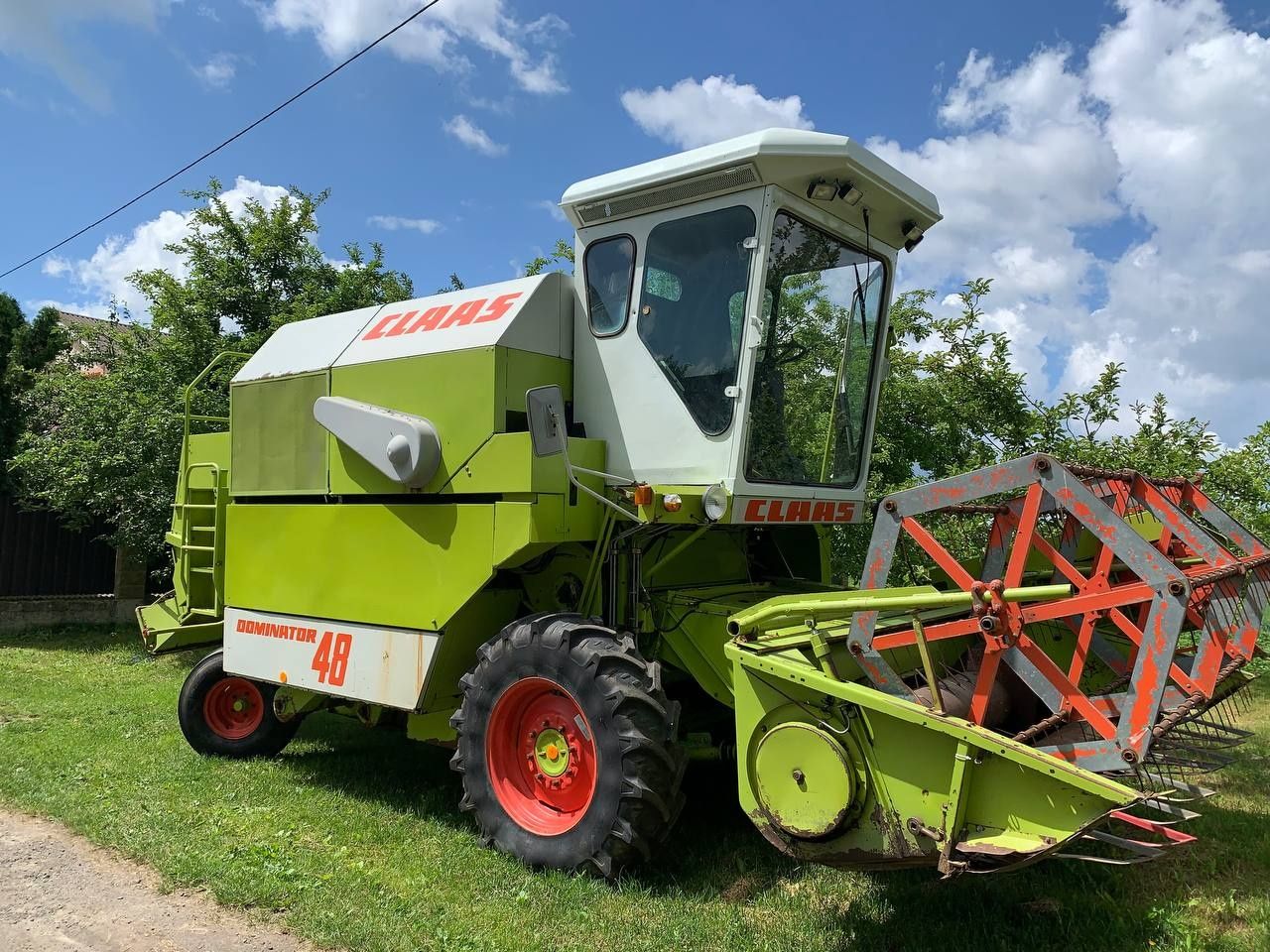 Claas dominator 48