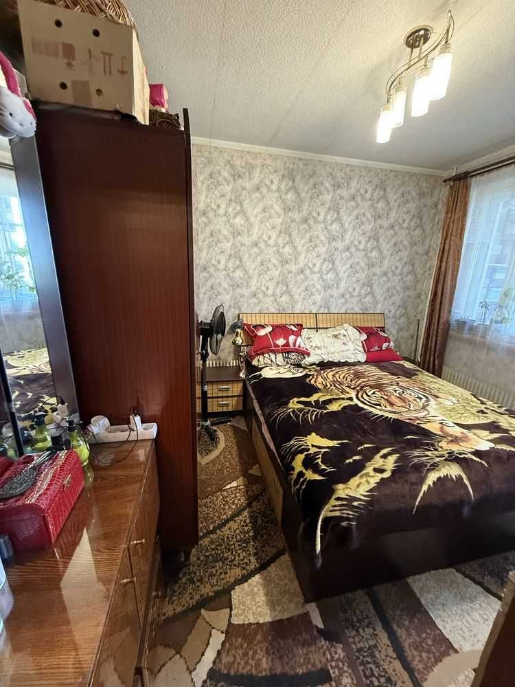 3 к. квартира в 16 эт доме с газом, м. Масельского 5 минут пешком