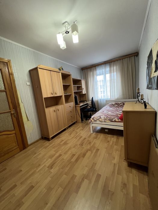 Двокімнатна квартира з автономним газовим опаленням.