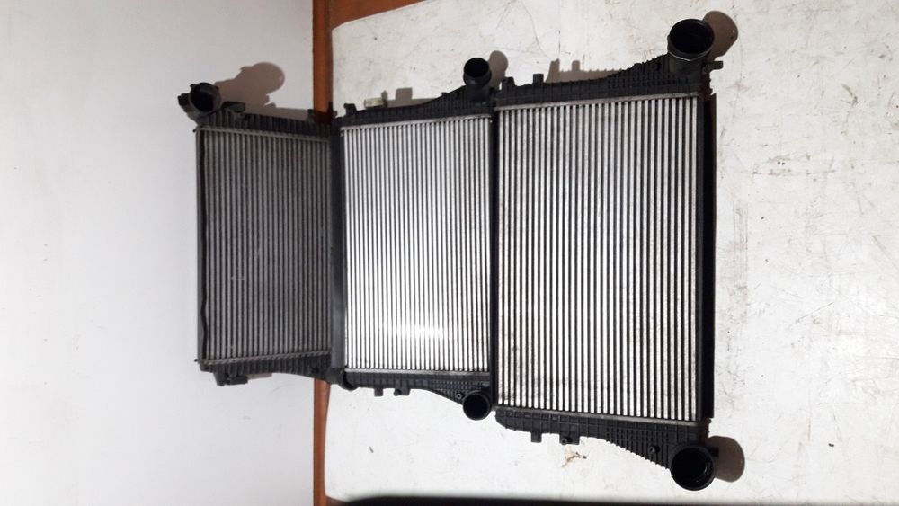 Интеркулер Радиатор VW Passat Caddy Golf Jetta Skoda Octavia Superb