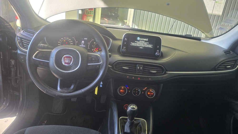 Fiat Tipo SW 1.3 M-JET - Salvado