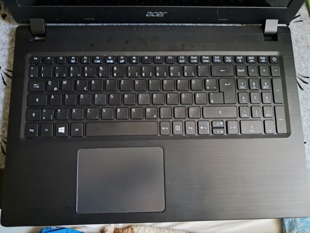 Acer Aspire 3 A315-51 intel i5 ram 8gb SSD-HDD BAT2,5godz zasilacz
