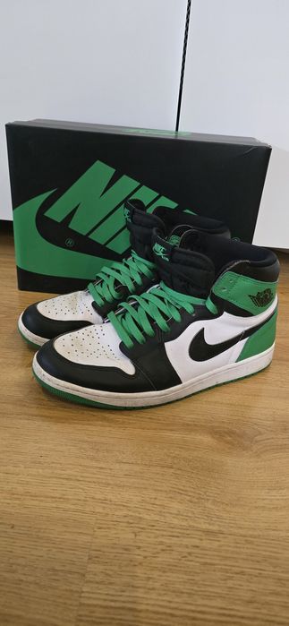 Air Jordan 1 Retro High OG Lucky Green