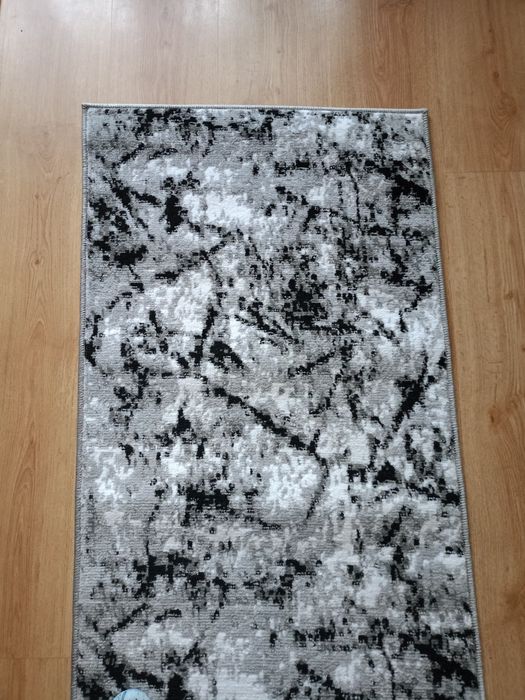 Śliczny nowy dywanik