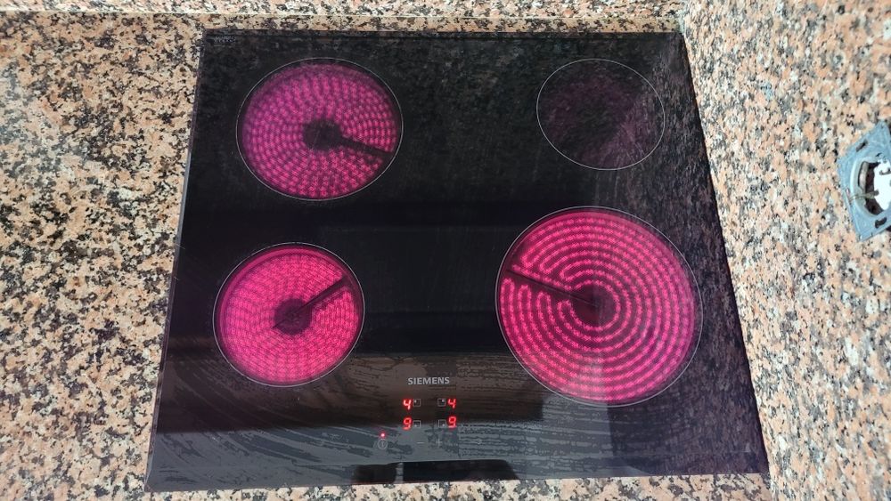 Placa e forno eléctrico