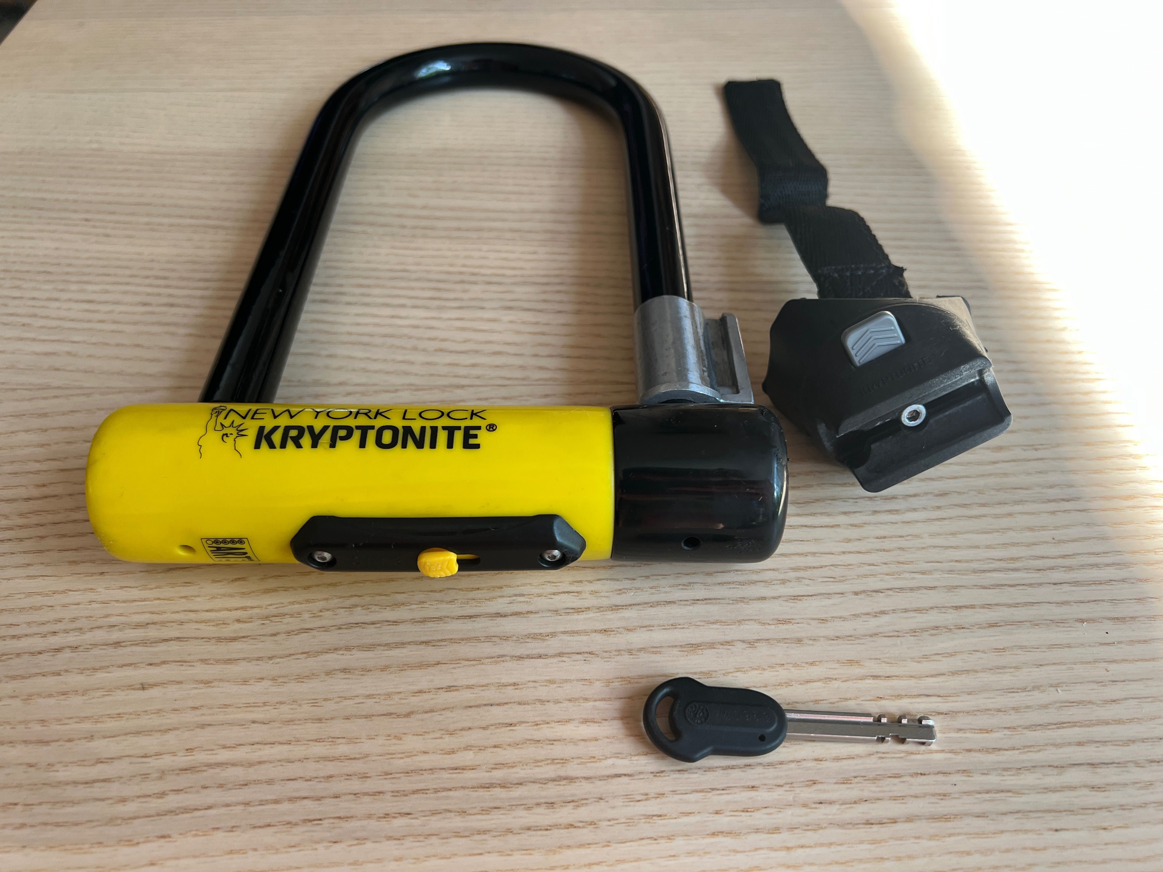 Zabezpieczenie rowerowe U-Lock Kryptonite STD - używany