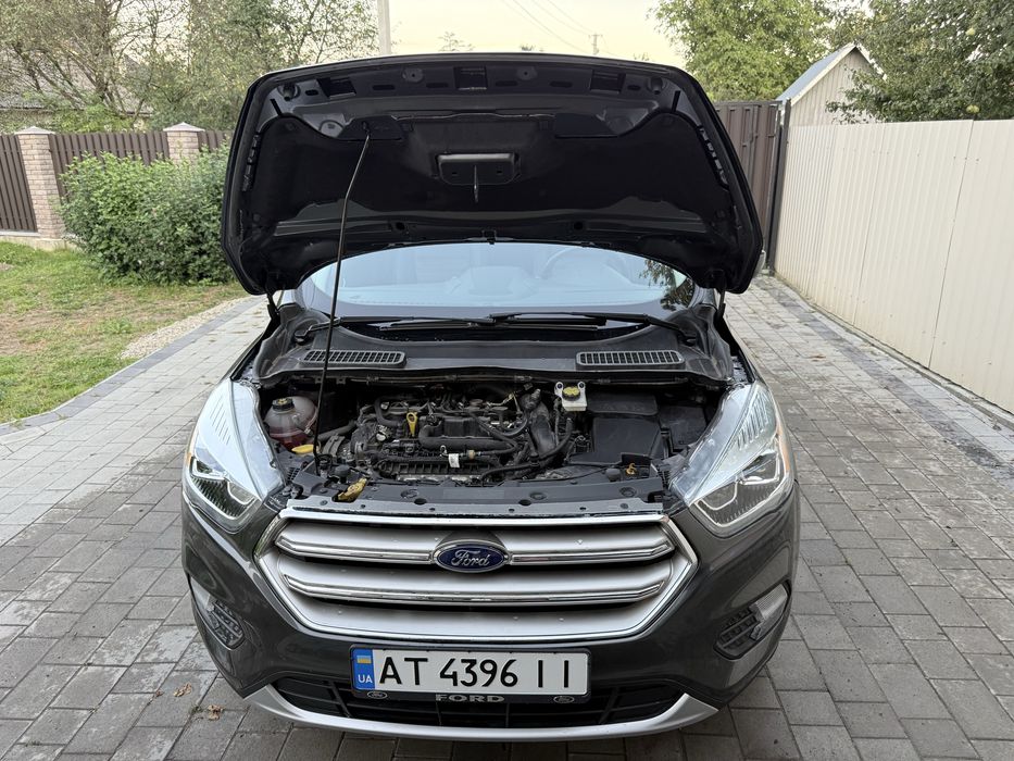 Ford Escape 2019 Топова комплектація 4х4 повний привід