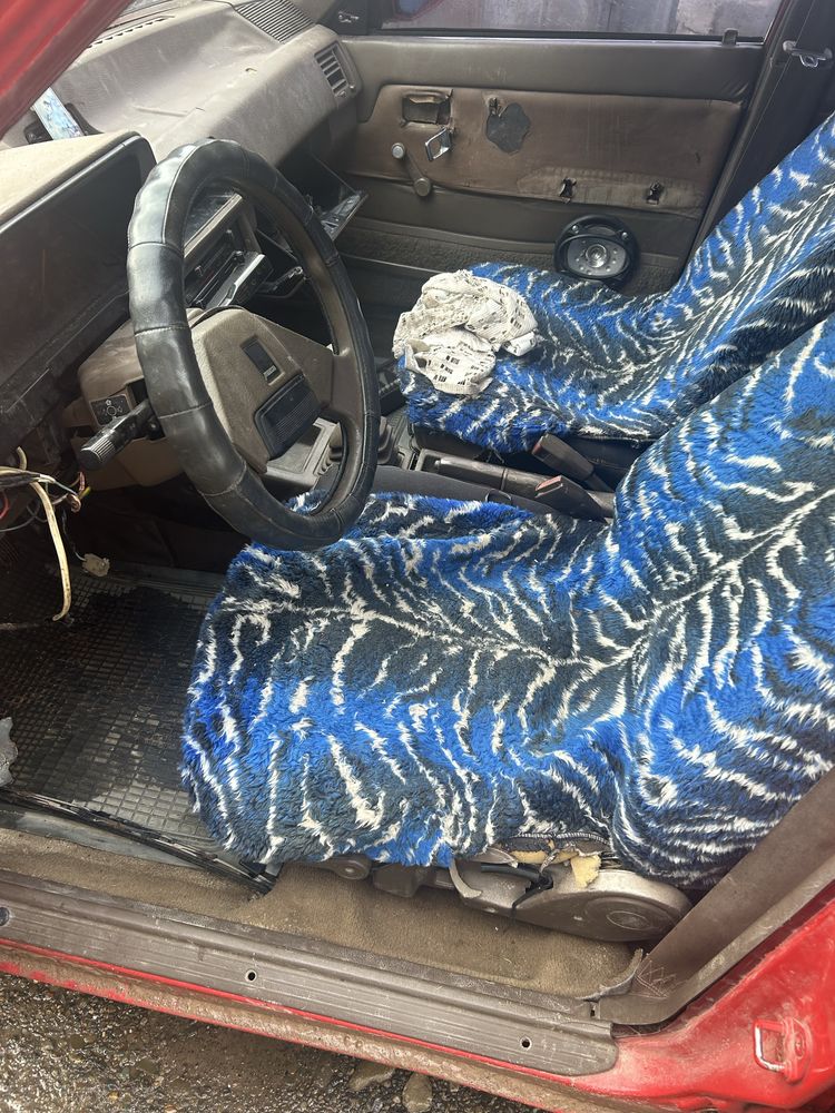 Автомобіль